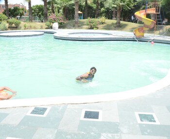 Magsons Resorts Outdoor Pool