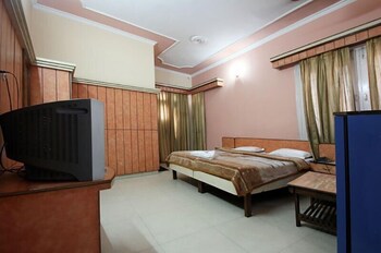 Hotel Midtown Guestroom