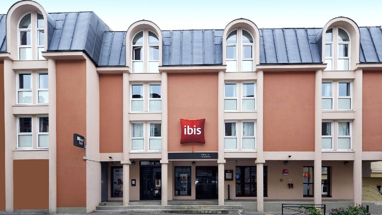 Ibis Château De Fontainebleau (ایبیس چâتیو د فونتینبلیو) 