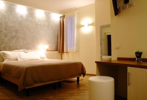 Bhl Boutique Rooms Legnano 