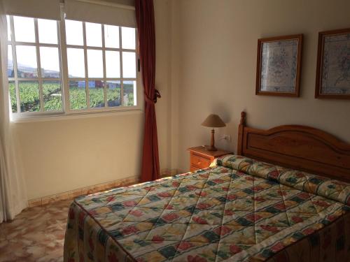Las Plataneras Hotel Description
