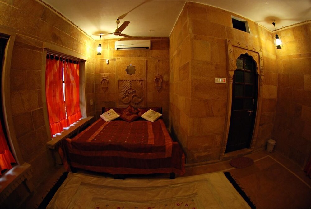 Nirmal Haveli Hotel Living Area