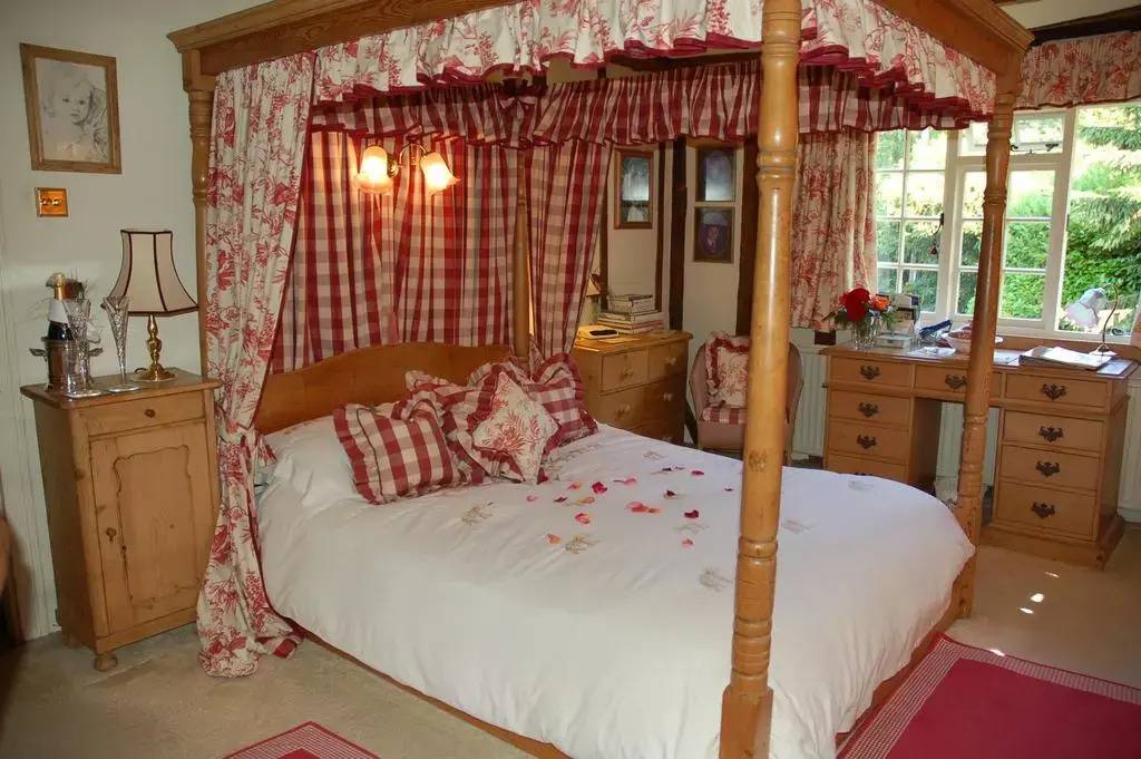 Clayton Wickham Farmhouse 