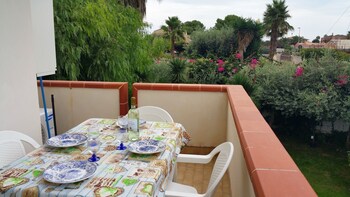 Anastasia Villas B&b Casa Vacanze (آناستاسیا ویلاس ب&ب كاسا واكانز) Balcony