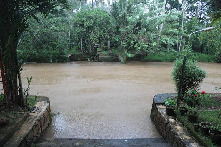 Backwater Retreat Honeymoon House 