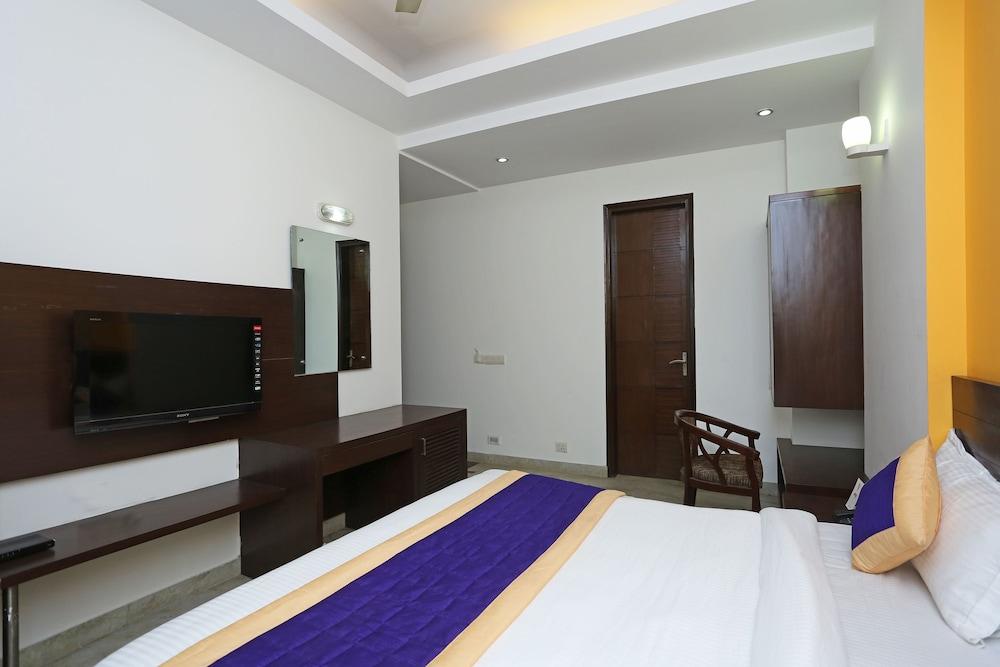 Oyo 11381 Welcome Residency 