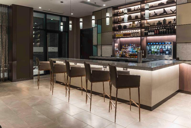 Ac Hotel Boston Downtown Bar