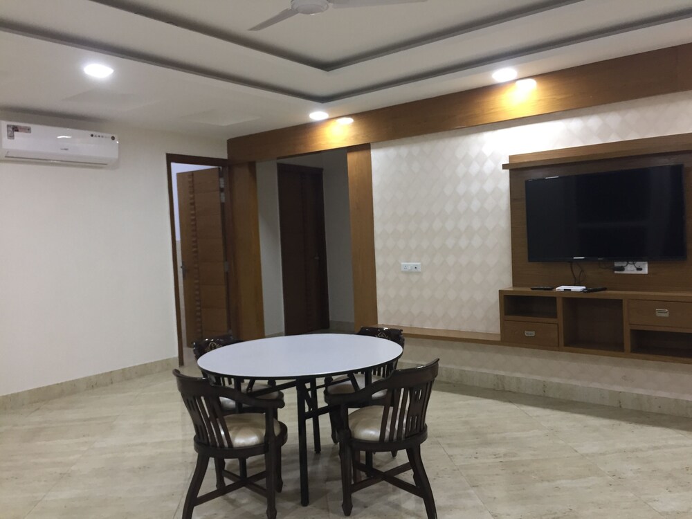 Bawa Residency Food and Drink
