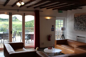 The Chainbridge Inn ( چینبریدج این) Hotel Interior
