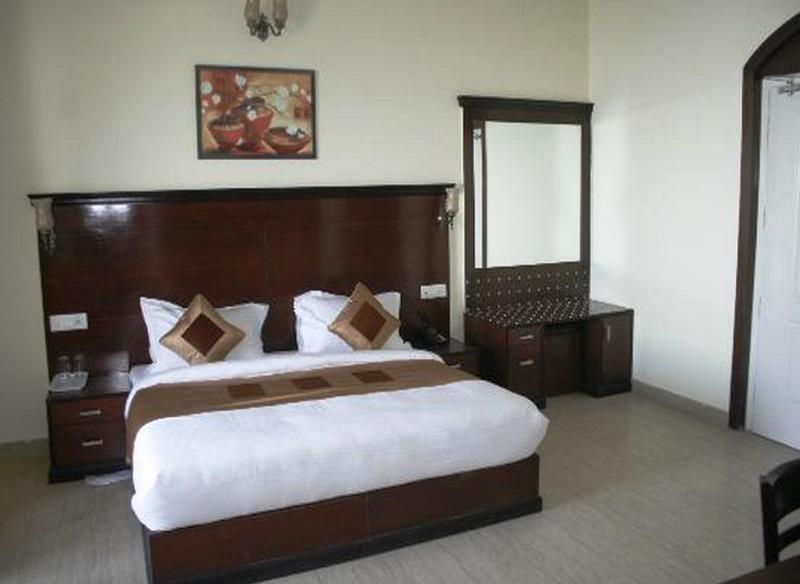 Oyo 11839 Hotel Paradise Mansion 