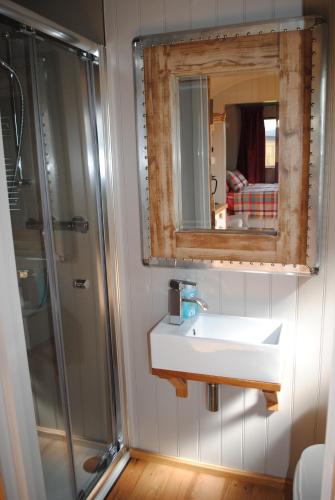 Little John's Petite Cosy Cabin 