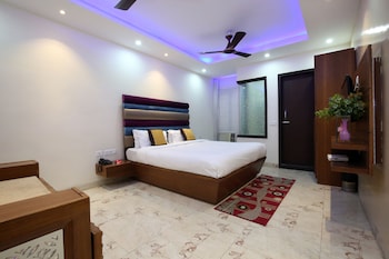 Oyo 4727 Hotel Sangam Pacific Guestroom