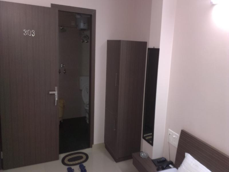Hotel Shadaab Inn 