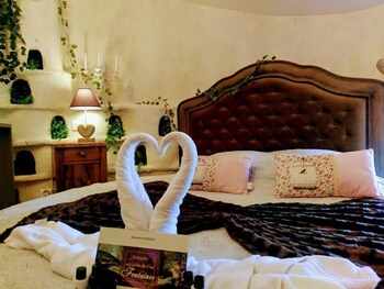 Le Mas Des 5 Fontaines. Chambres D'hôtes Guestroom