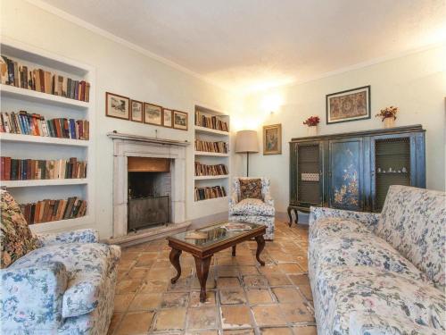Holiday Home Castiglione In T. Vt 17 