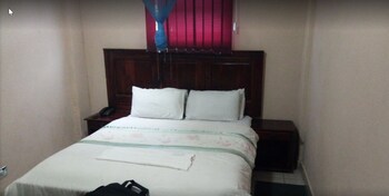 Richland Lodges Kalomo Guestroom