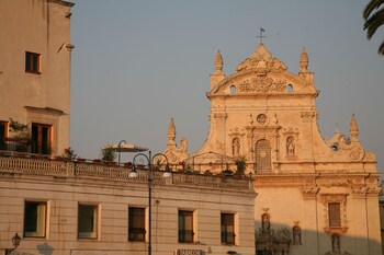 Castello Castriota Scanderbeg Suites De Charme Hotel Front