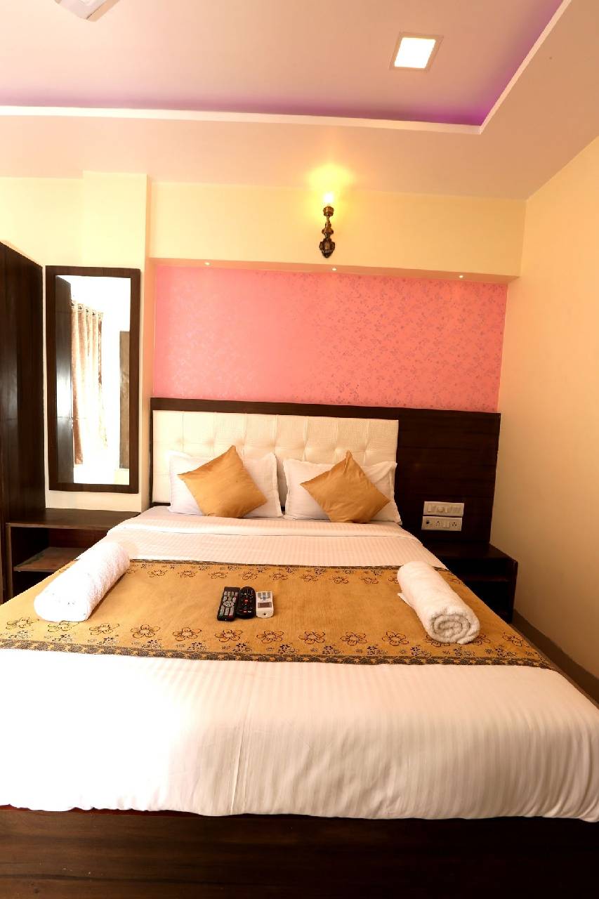 Hotel Sarah Inn 