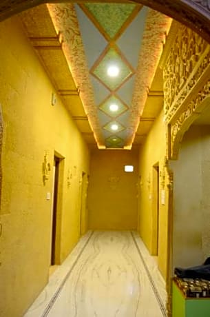 Hotel Qutub Villa 