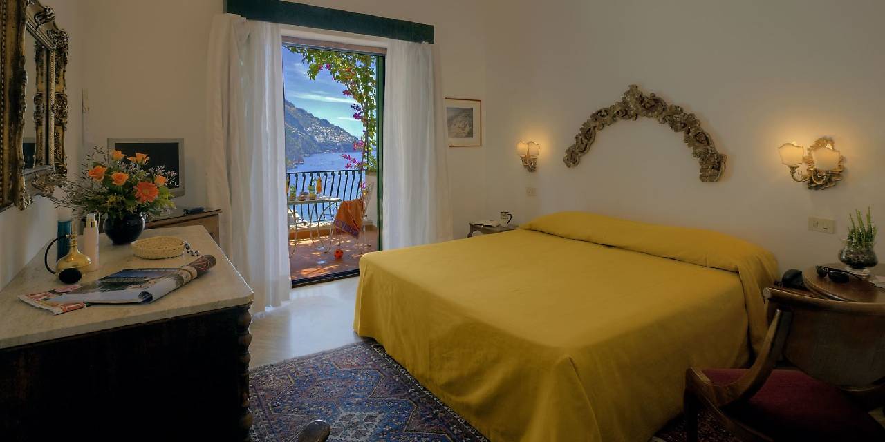 Poseidon Hotel 