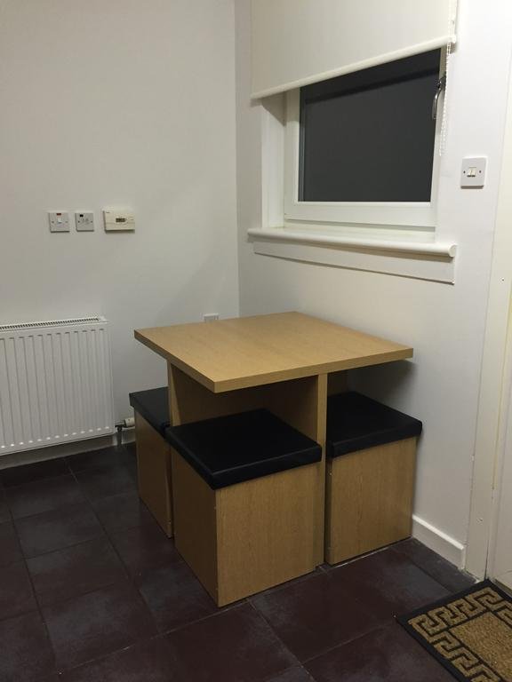 Contractor's House Shotts 