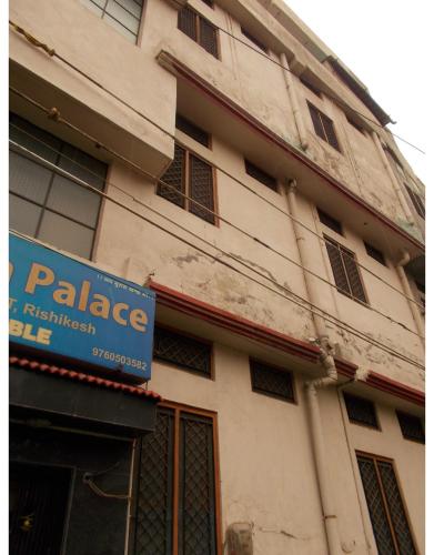 Deluxe Stay Near Isbt 