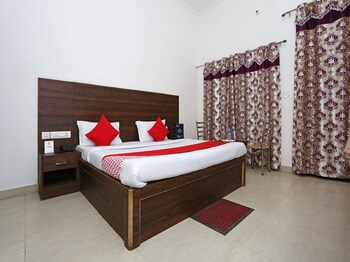 Oyo 9490 Prakash Farm (اویو ۹۴۹۰ پراكاش فارم) Guestroom