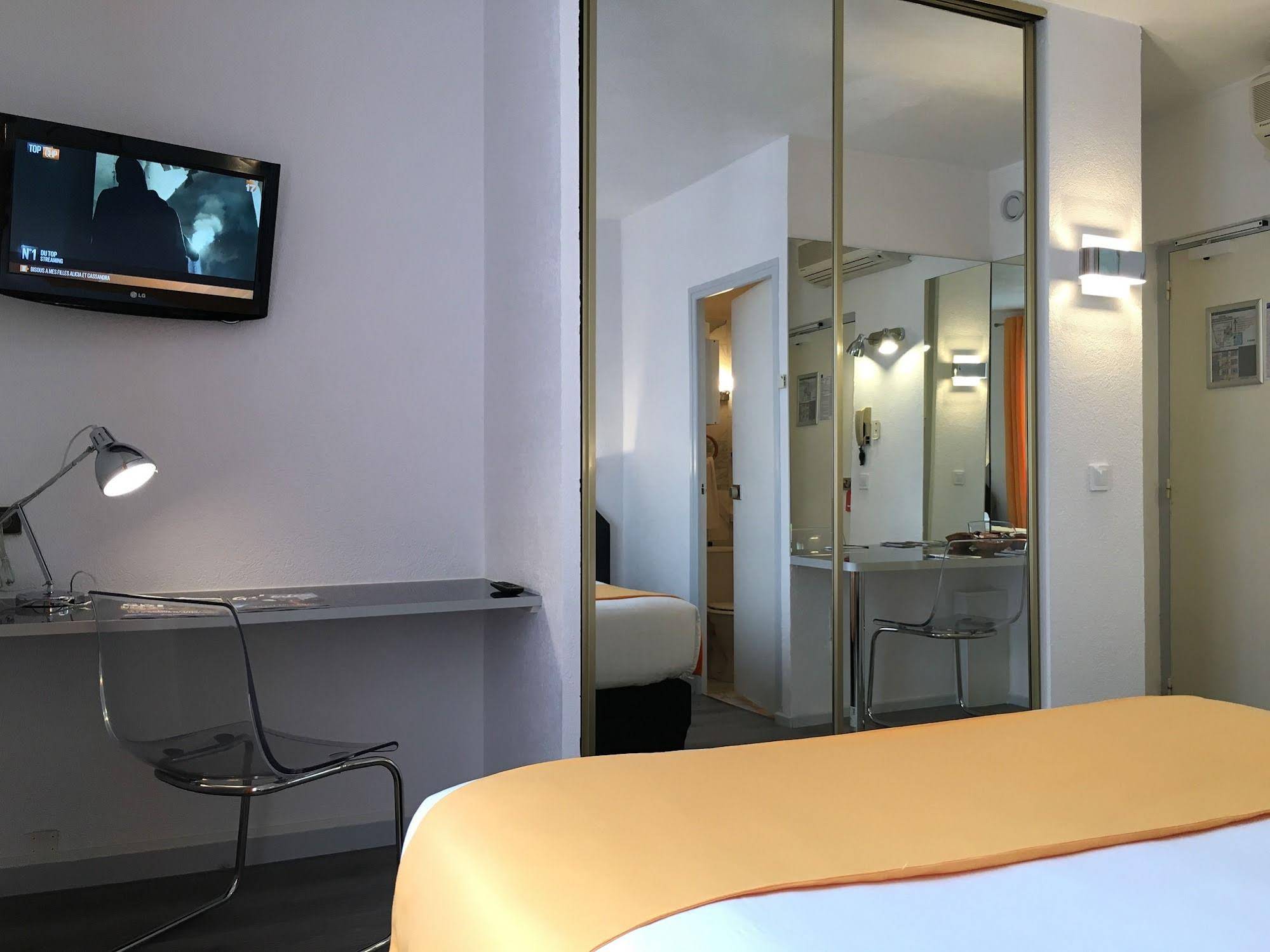 Boulogne Résidence Hotel (بولوگن رéسیدنس هتل) 