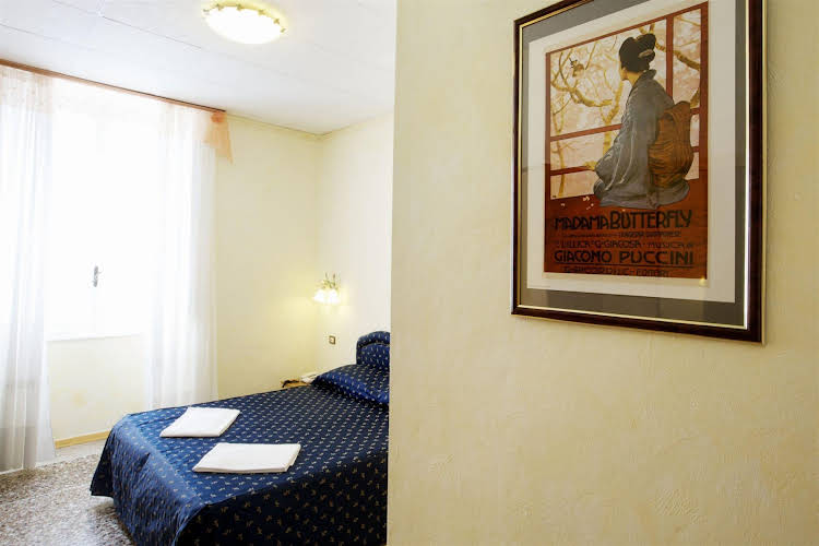 Lyric Hotel Levanto 