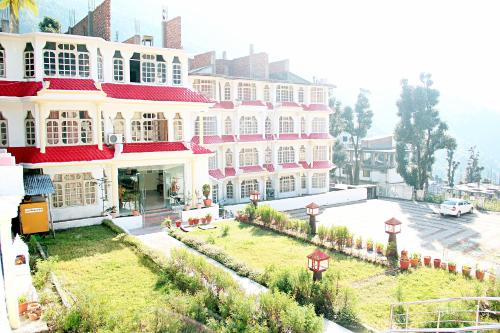 Royal Palace Resort 
