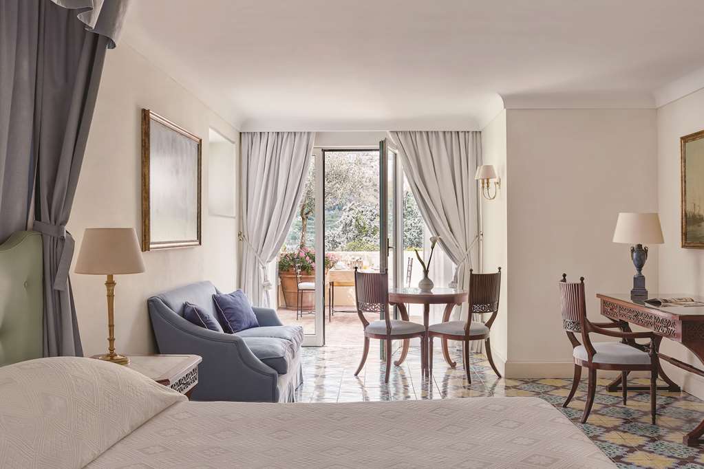 Belmond Hotel Caruso HCR ACC BED