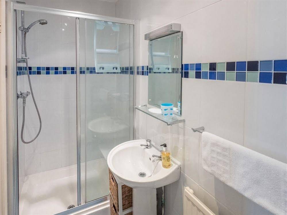 Luccombe Villa Holiday Apartments (لوككومب ویلا هالیدی آپارتمنتس) 