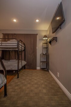 Immaculate 4bed 7min To Vegas Strip In-Room Amenity