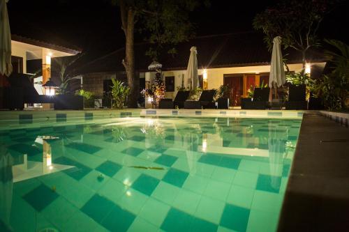Mimpi Nyata & Dive Center 