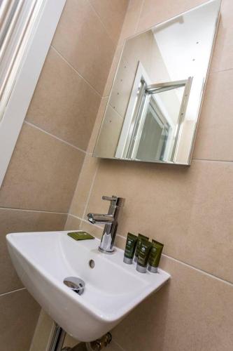 Popular Studio In Central Manchester 