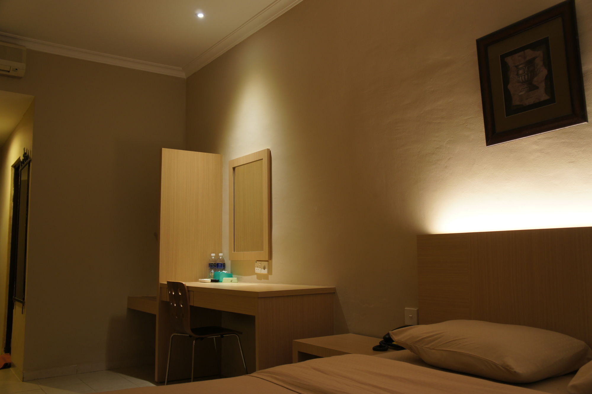 Sky View Hotel (اسکای ویو هتل) 