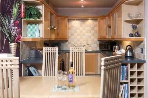 The Gallery ( گالری) 