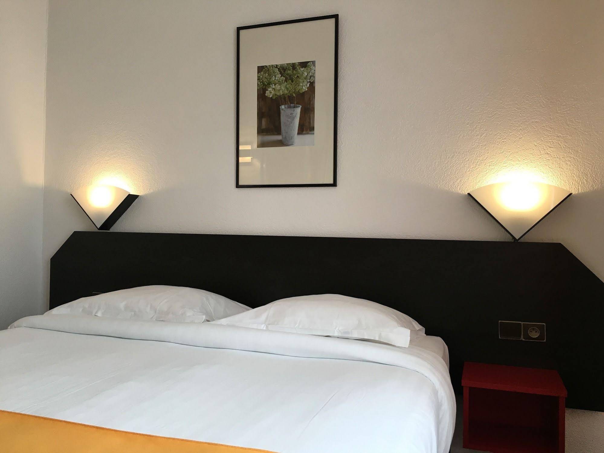 Boulogne Résidence Hotel (بولوگن رéسیدنس هتل) 