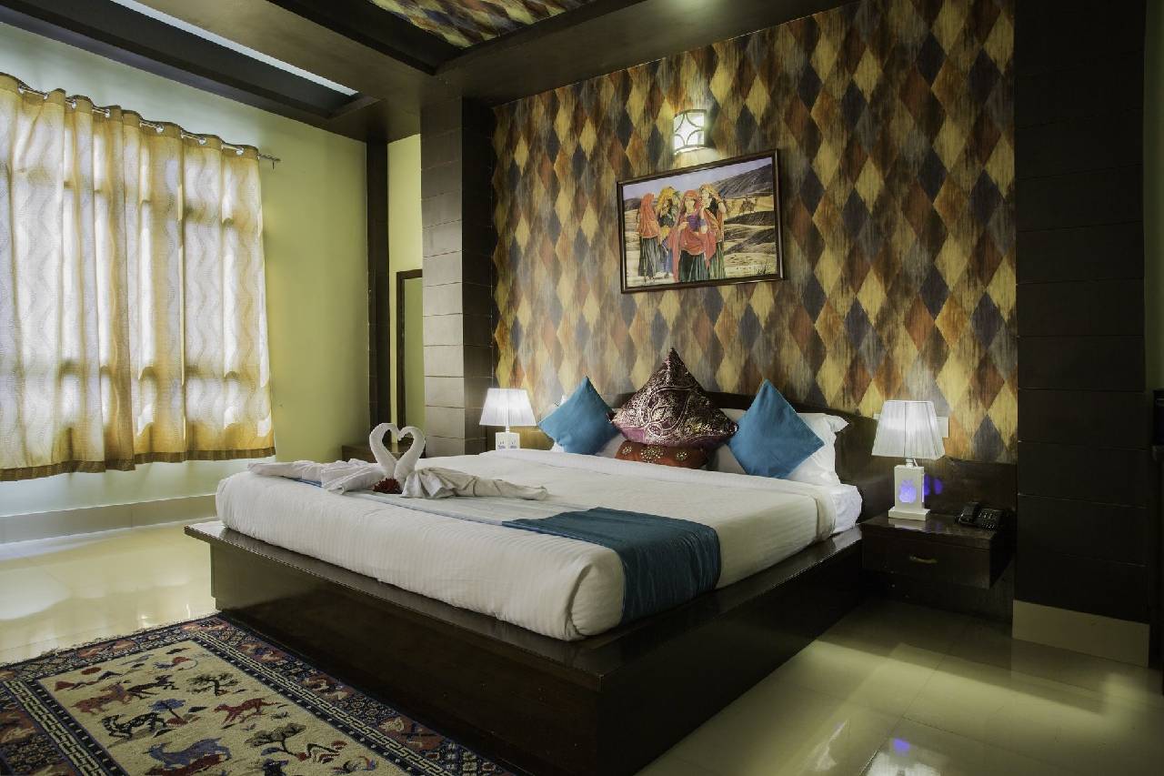 Golden Star Continental & Spa 