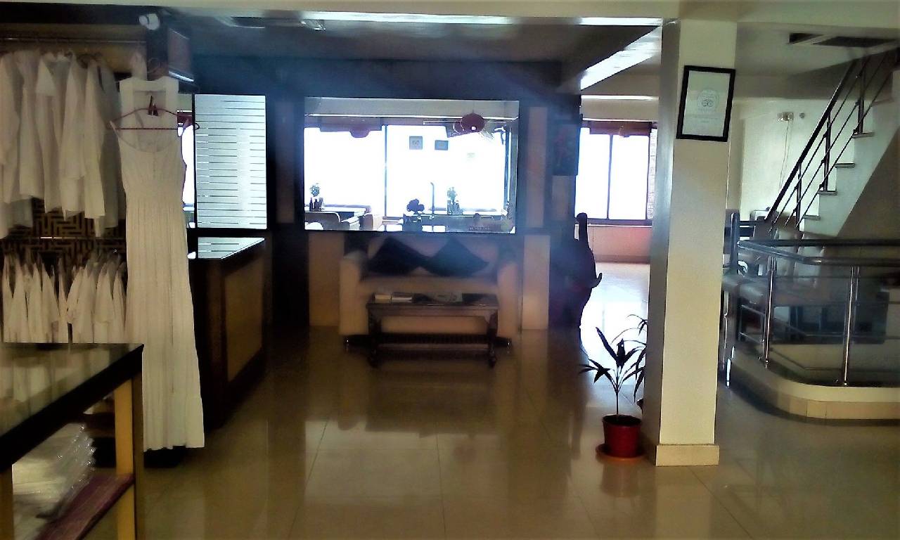 Hotel Ganesha Inn 