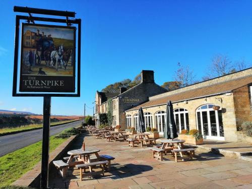 The Turnpike Inn 