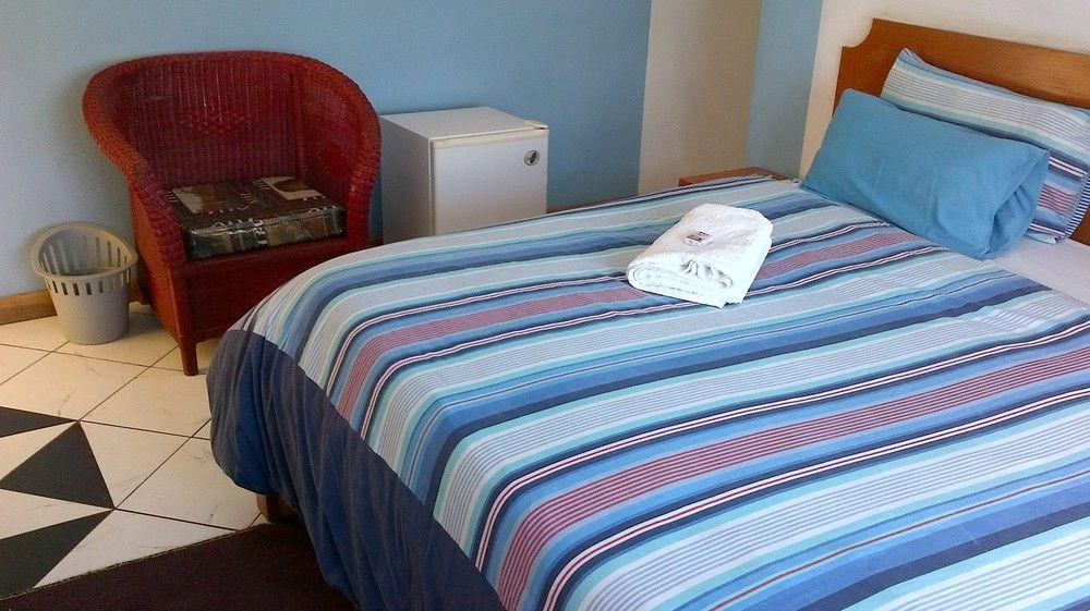 Golden Days Executive Lodge 