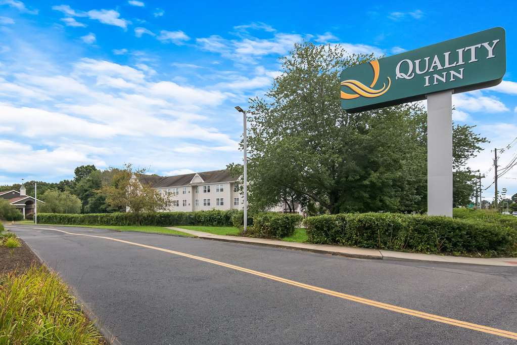 Best Western Mystic Hotel - photo 3