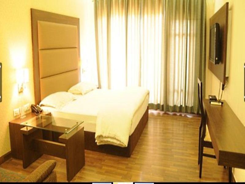 Hotel Solitaire Inn 