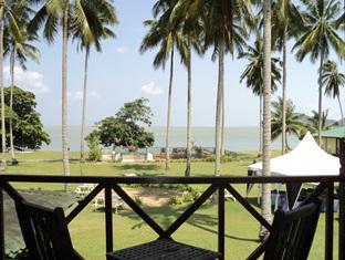 Fishing Bay Resort 