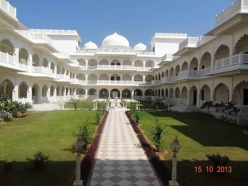 Anuraga Palace A Treehouse Palace Hotel 