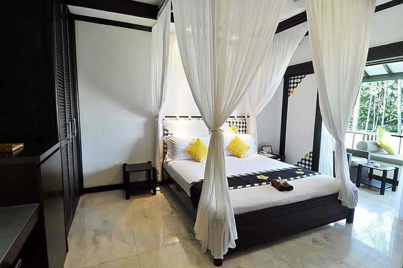 Candi Beach Resort & Spa Room