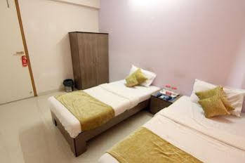 Oyo Apartments Mumbai Vikhroli 