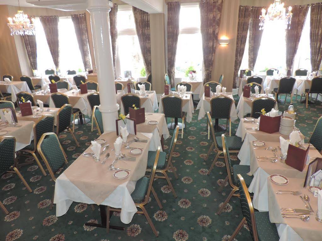 Haddon Hall Hotel (هادون هال هتل) 