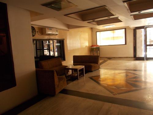 Restful Stay Near Rishikesh Railway Station 
